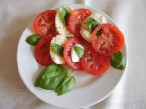 pomidory z mozzarellą