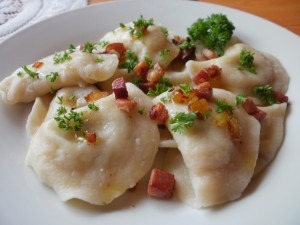 pierogi z ziemniakami i bryndzą