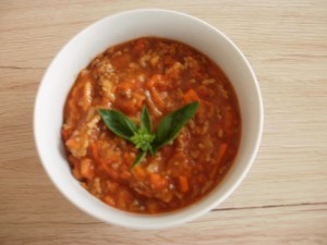 sos mięsno-warzywno-pomidorowy