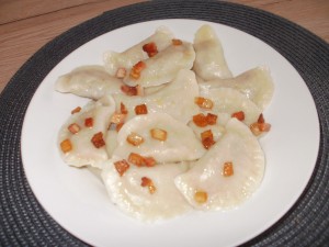 pierogi-ze-słodką-kapustą