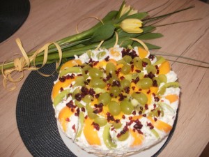 Tort bezowy Biała Pavlova