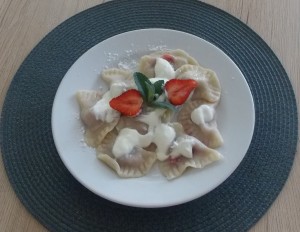 pierogi z truskawkami (2)a