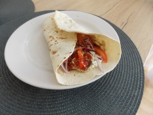 tortilla z kurczakiem gyros