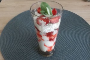 deser eton mess1